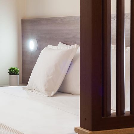 Blubay Suites By St Hotels Gzira Eksteriør billede