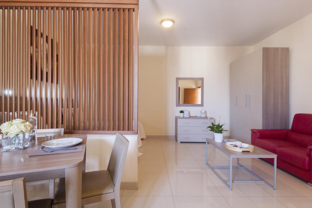 Blubay Suites By St Hotels Gzira Eksteriør billede